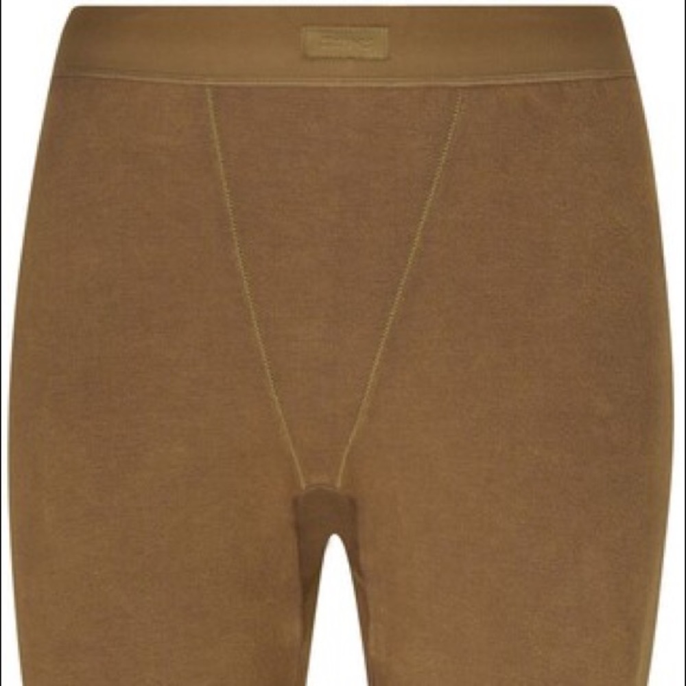 Skims outdoor sepia seamed legging L